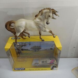 2014 Breyer Lusitano #1498 Spirit of the Horse Stallion‎ Red Roan Esprit NOB 1:9